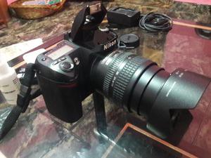 Cámara Reflex Nikon D70 Lente  Kit completo