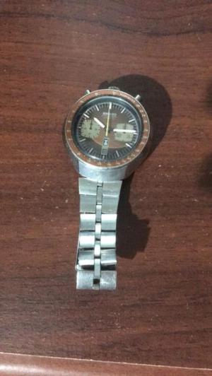 Cronografos Seiko Bullhead y Seiko Ufo