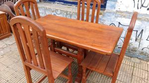 Juego comedor de algarrobo