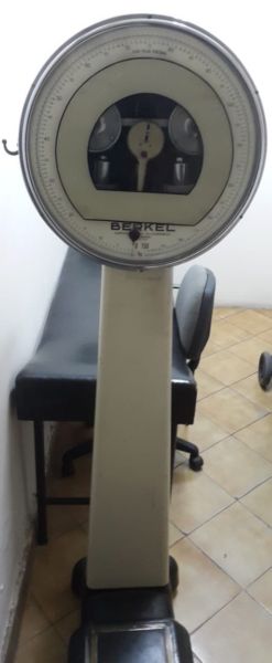 Balanza “Berkel” - 150 kilos - Funcionando