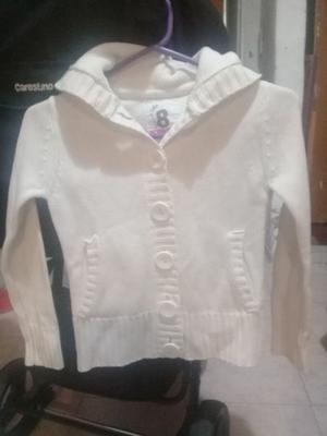 Hermosa campera blanca nena talle 8