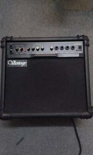 Amplificador guitarra electrica Vantage 15w usado