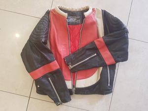 Campera de cuero para moto