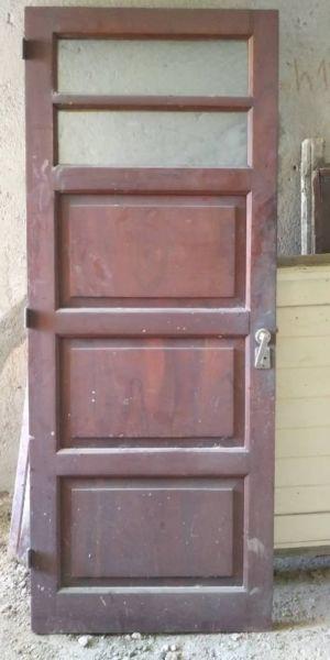 puerta de madera macisa