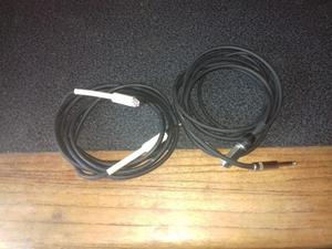 Cables plug (líneas de guitarra y/o bajo)