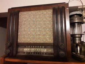 Radio rectangular antigua