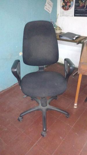 Vendo silla de pc, escritorio, etc