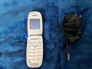 Celular sony ericsson Z300a