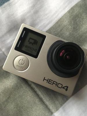 GoPro 4 Hero Black c/ Accesorios Palo de selfie flotador y