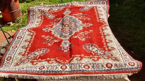 Vendo hermosa alfombra (usada)