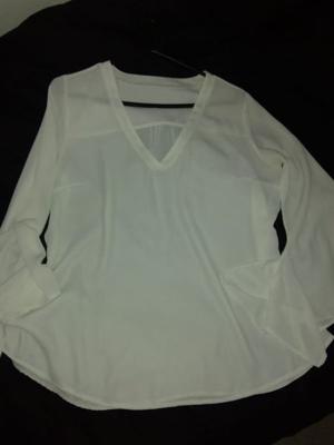 camisa blanca de gasa