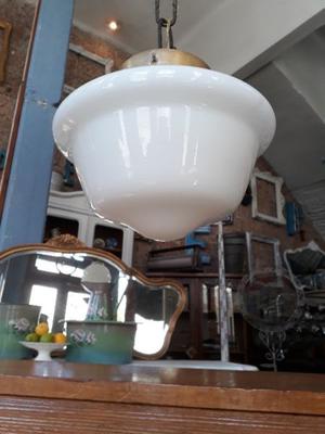 Lámpara Art Deco En Opalina Blanca