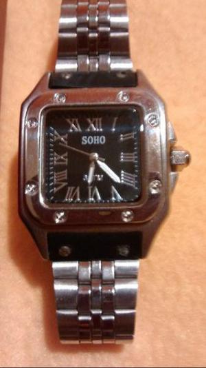 Reloj pulsera unisex.nuevo