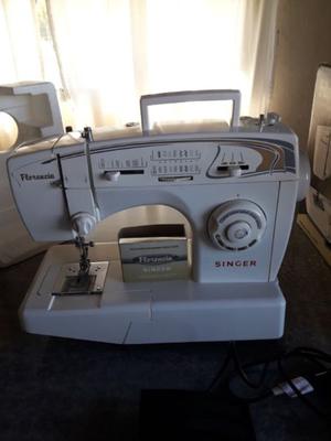 Vendo maquina coser singer florencia 68