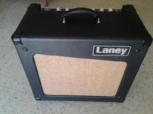 Amplificador Laney Cub12r Valvular 15 watts en IMPECABLE