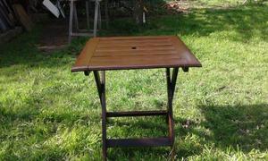 Mesa de madera para jardin