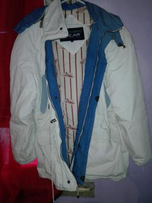 CAMPERA BLANCA CASI NUEVA