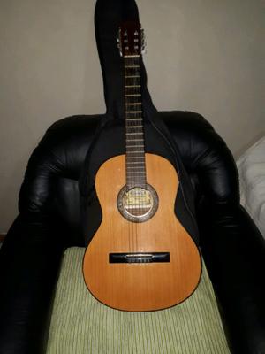 Guitarra criolla Gracia M3