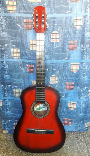 Guitarra criolla Music Camil usada