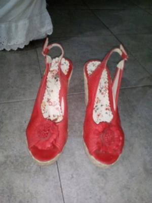 Sandalias de mujer usadas