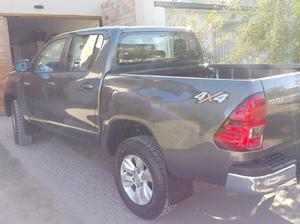 Toyota Hilux D/CAB 2018 SR 4X4 2.0 O.KM $1015000