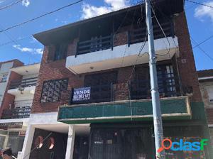 Parque Luro Dos ambientes a la calle con Balcón y espacio