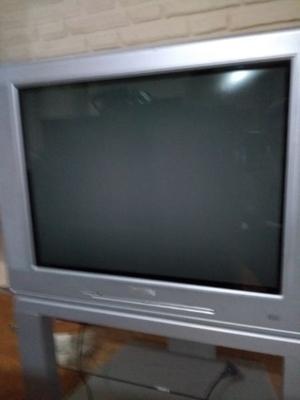 Televisor 29 pulgadas con mesa