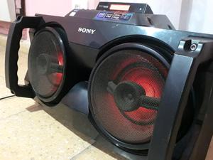 Vendo equipo de audio sony FST-GTK1i
