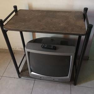 Vendo mesa para tv más una tv en buena condiciones