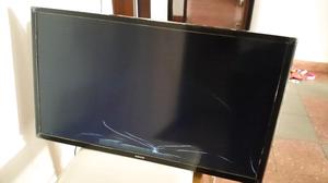 Vendo tv Led Samsung un33j (para reparar o repuesto)