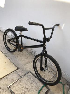 Bicicleta Bmx mammoth