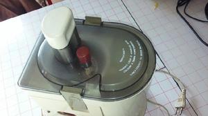 Extractor De Jugos. Centrífuga. Juguera