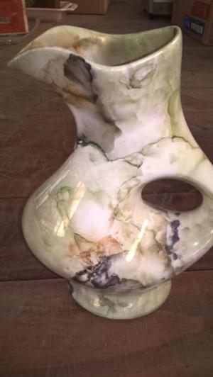 Muy fino y antiguo jarrón de porcelana
