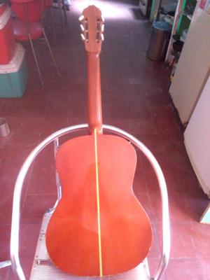 Guitarra criolla Celebre