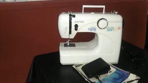 Maquina de coser automatica