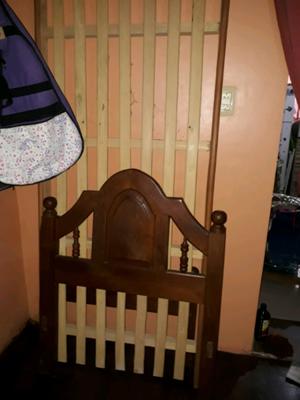 Cama 1pl algarrobo impecable!