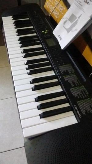 Teclado Casio de 4 octavas 49 teclas grandes impecable en