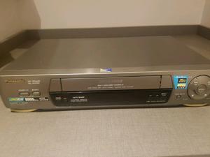 VHS Panasonic NV-SD440