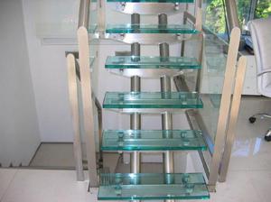 escaleras de vidrio