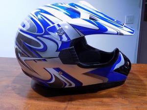 vendo casco tipo enduro muy poco uso