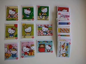 Vendo lote de 144 figuritas diferentes de Hello kitty en