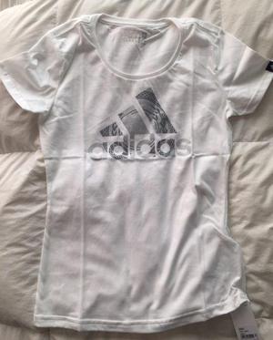 ADIDAS remera estampada Talle xs