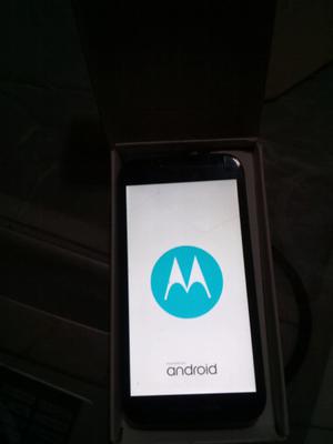 Motorola 3 generación + auriculares Bluetooth