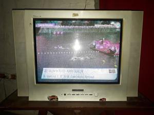 TV Hitachi 21