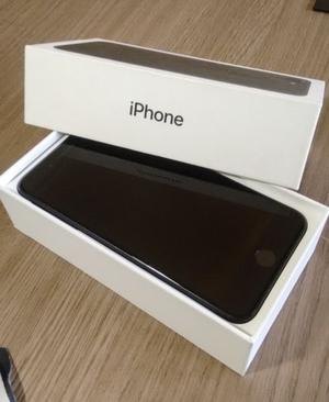 iPhone 7 Plus- 32GB- como nuevo- liberado