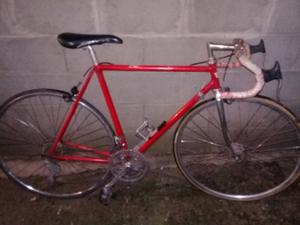 Bicicleta Media Carrera Rod 28 Casi sin Uso