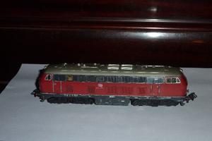 Locomotora MARKLIN  BR 216 ferromodelismo