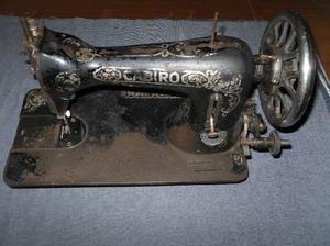 Maquina de coser antigua - marca cabiro - se puede usar para