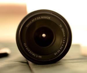 Nikon AF-P DX NIKKOR mm f/G ED VR