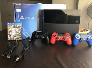 PS4 500gb 3 JOYSTICKS